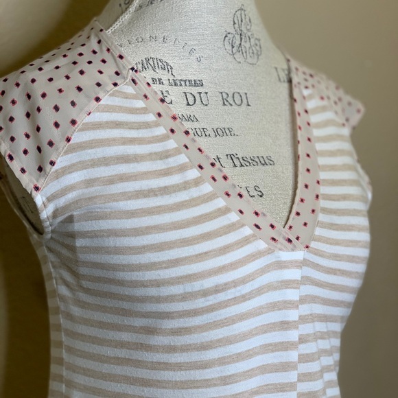 Anthropologie: Yellow Little Button Sleeves Top - Picture 2 of 6